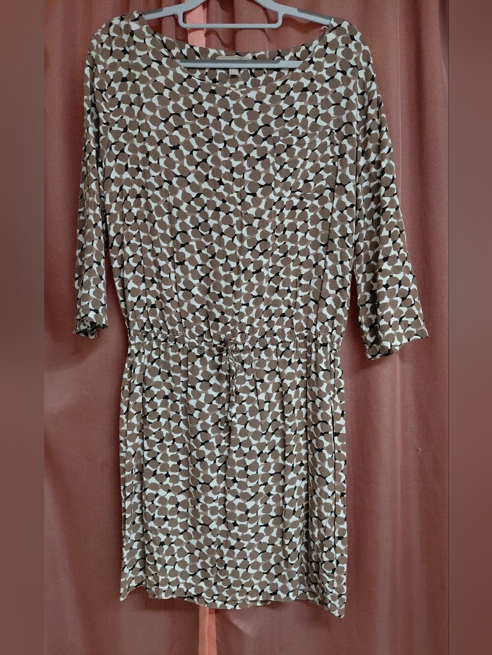 Banana Republic Taupe and White Maxi Dress 3/4 Sleeve Elastic Waist Womens Sz-S